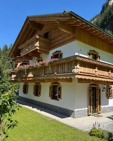 Floite - - Ginzling Apartment